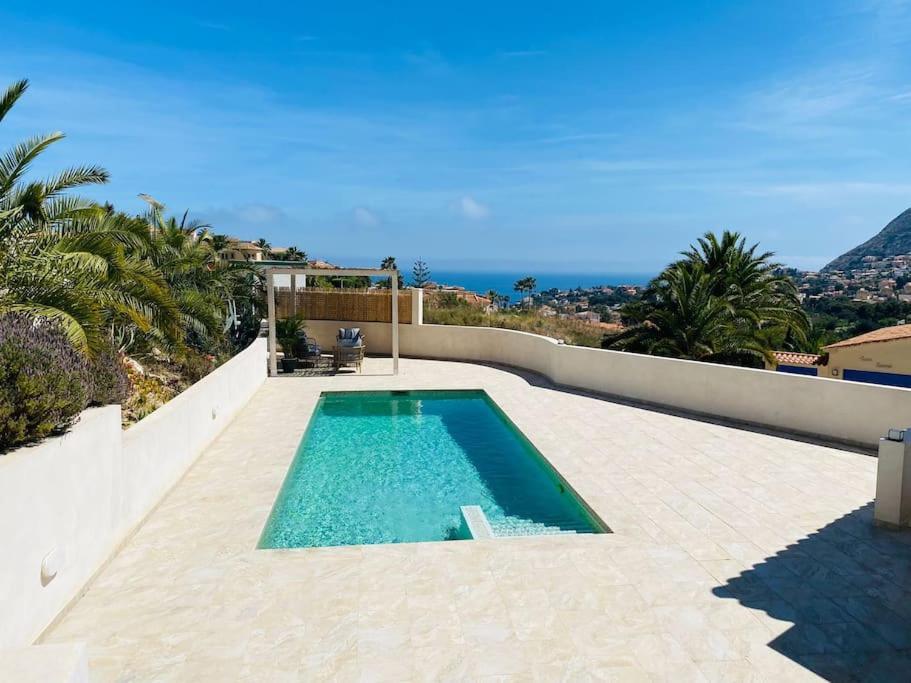 Villa With Private Pool And Close To The Beach Calpe Bagian luar foto