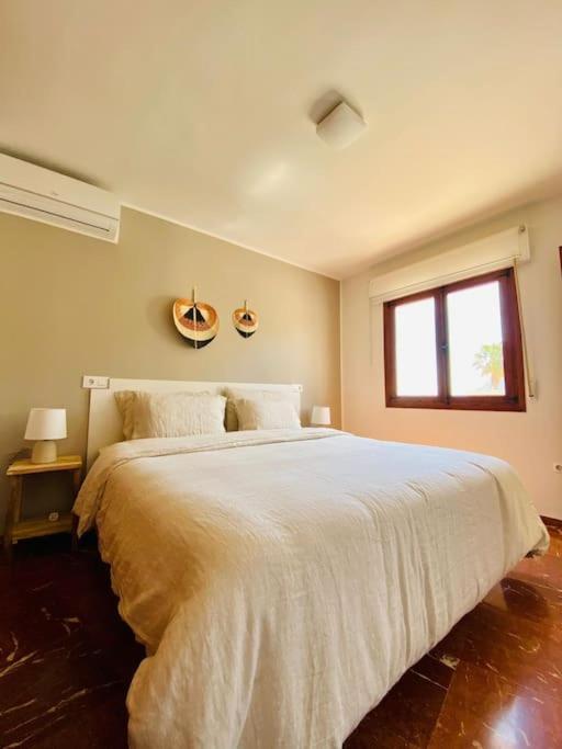 Villa With Private Pool And Close To The Beach Calpe Bagian luar foto